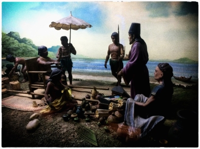 Archaeologists have found evidence for trade with China dating back nearly 2000 years. The first high volume trade began in the 10th Century CE. The Chinese brought ceramics (what we call china), tea, and silk, while the Filipinos offered raw materials like wood, wax, pearls, and tortoise shells. This trade happened regularly, often taking place on the beach. (Diorama in the Ayala Museum, Makati, Philippines, 2018.)